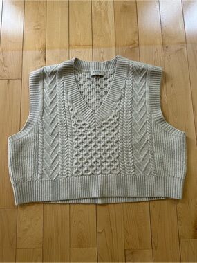 Babaton Cream Cable Knit V-Neck Sweater Vest